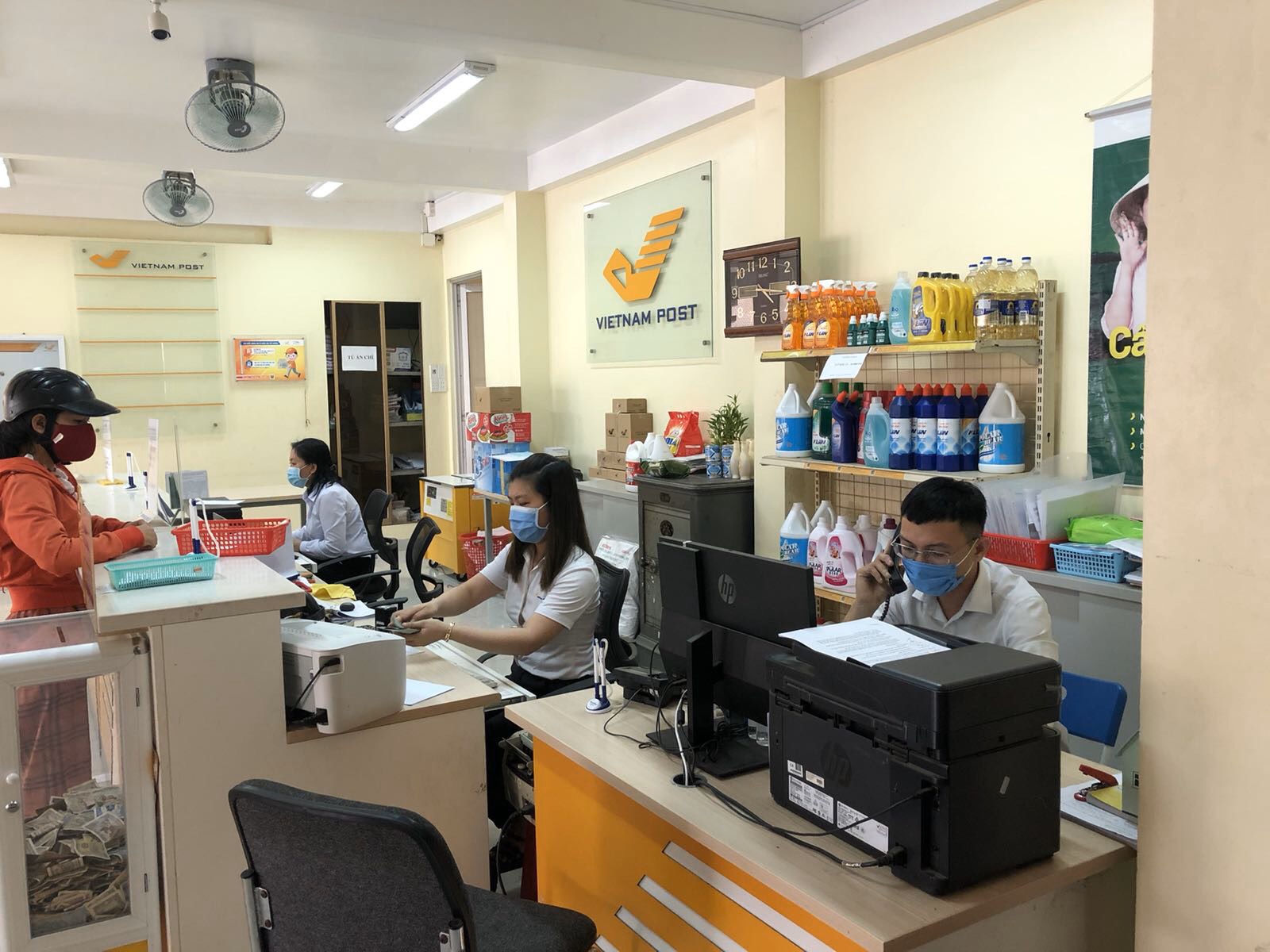 Toàn bộ nhân viên Bưu điện được mua bảo hiểm trước dịch Covid-19