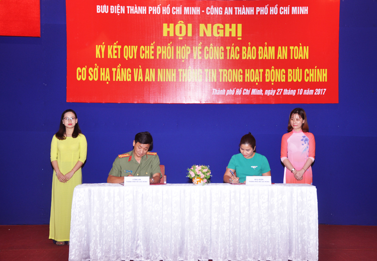 Bưu điện TP. Hồ Chí Minh và Công an TP. Hồ Chí Minh phối hợp công tác an ninh trong hoạt động bưu chính