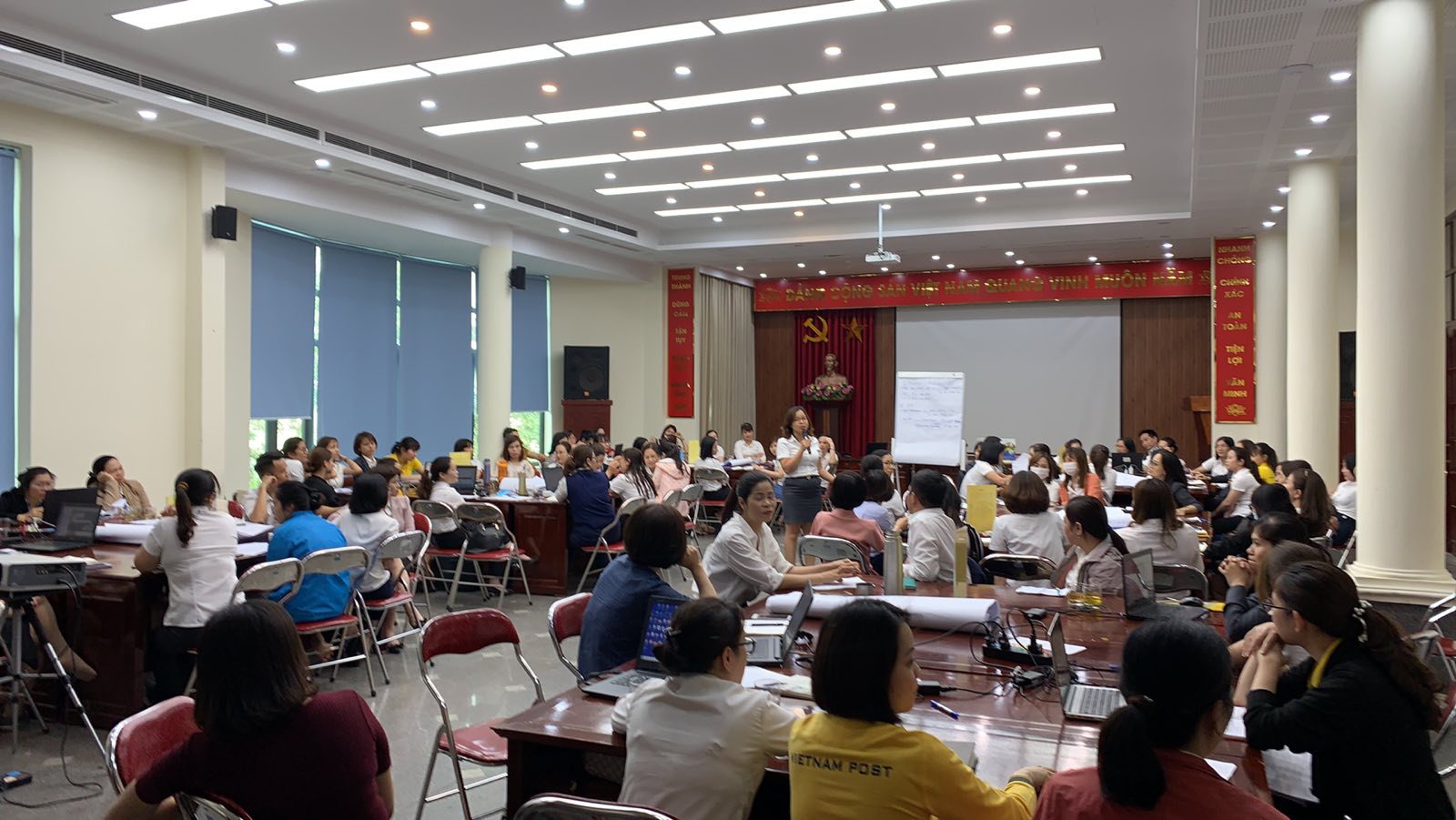 Bưu điện Hà Nội tổ chức đào tạo kỹ năng giới thiệu và bán sản phẩm tài chính bưu chính