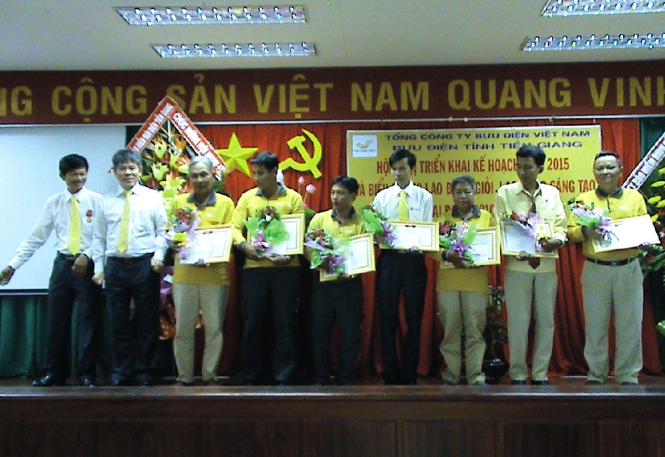 Bưu điện tỉnh Tiền Giang triển khai nhiệm vụ năm 2015