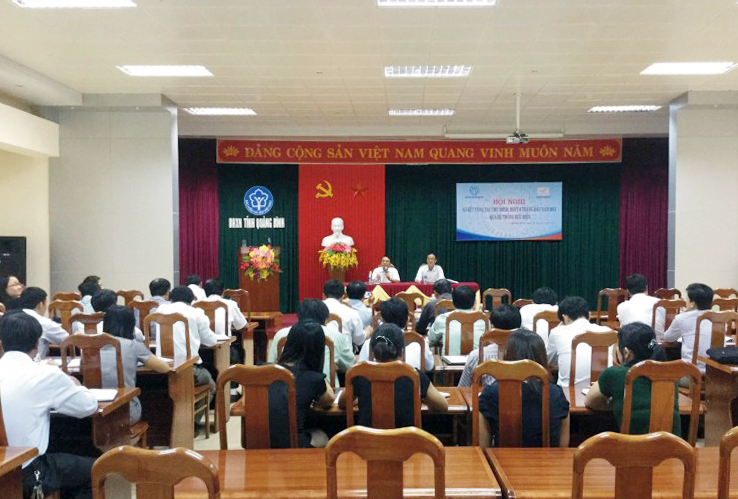 Bưu điện tỉnh và Bảo hiểm xã hội tỉnh Quảng Bình tổ chức sơ kết thực hiện các dịch vụ 6 tháng đầu năm 2015