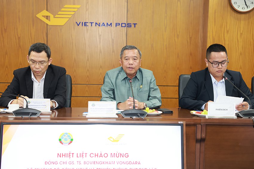 Vietnam Post Tiep Bt Bo Cntt Lao 1