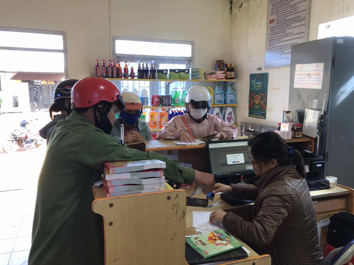 PC Đắk Lắk: Đẩy mạnh thanh toán tiền điện qua ví điện tử Apay của Bưu điện