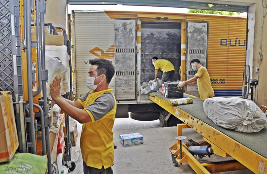 31122022trungtamkhaithac01