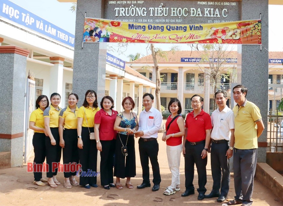 Tổng hợp báo chí ngành Bưu điện ngày 07/02/2023