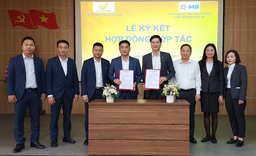 Bưu điện tỉnh và MB Lào Cai ký kết thỏa thuận hợp tác