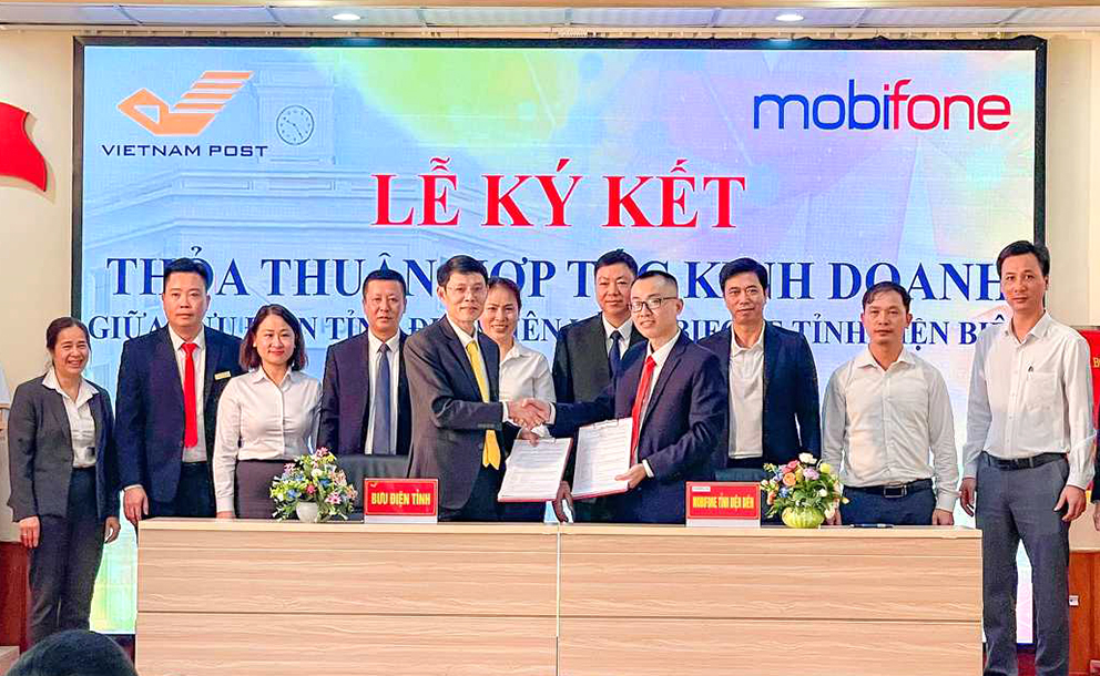 Bưu điện tỉnh Điện Biên ký thỏa thuận hợp tác với Mobifone Điện Biên