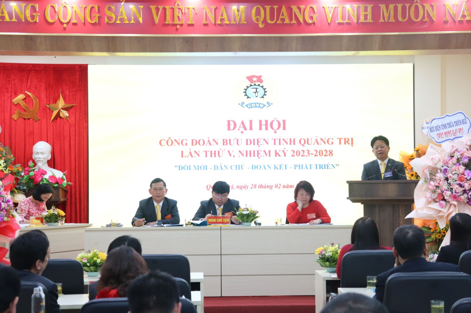 Quang Tri Dai Hoi CD 1