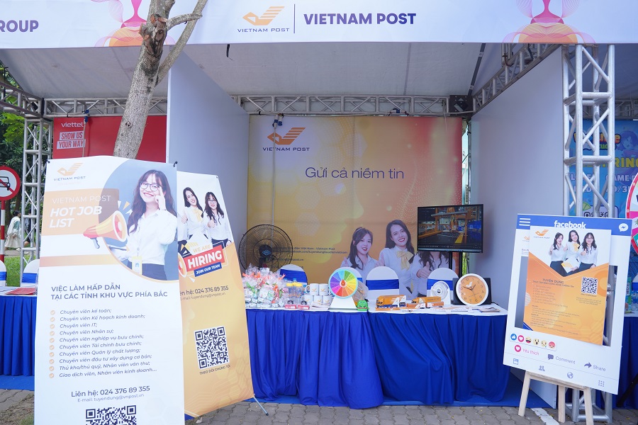 Vietnam Post tham gia Ngày hội việc làm FPTU Career Fair 2023