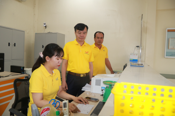 Bưu điện tỉnh Kiên Giang: Ứng dụng công nghệ thông tin, nâng cao chất lượng phục vụ