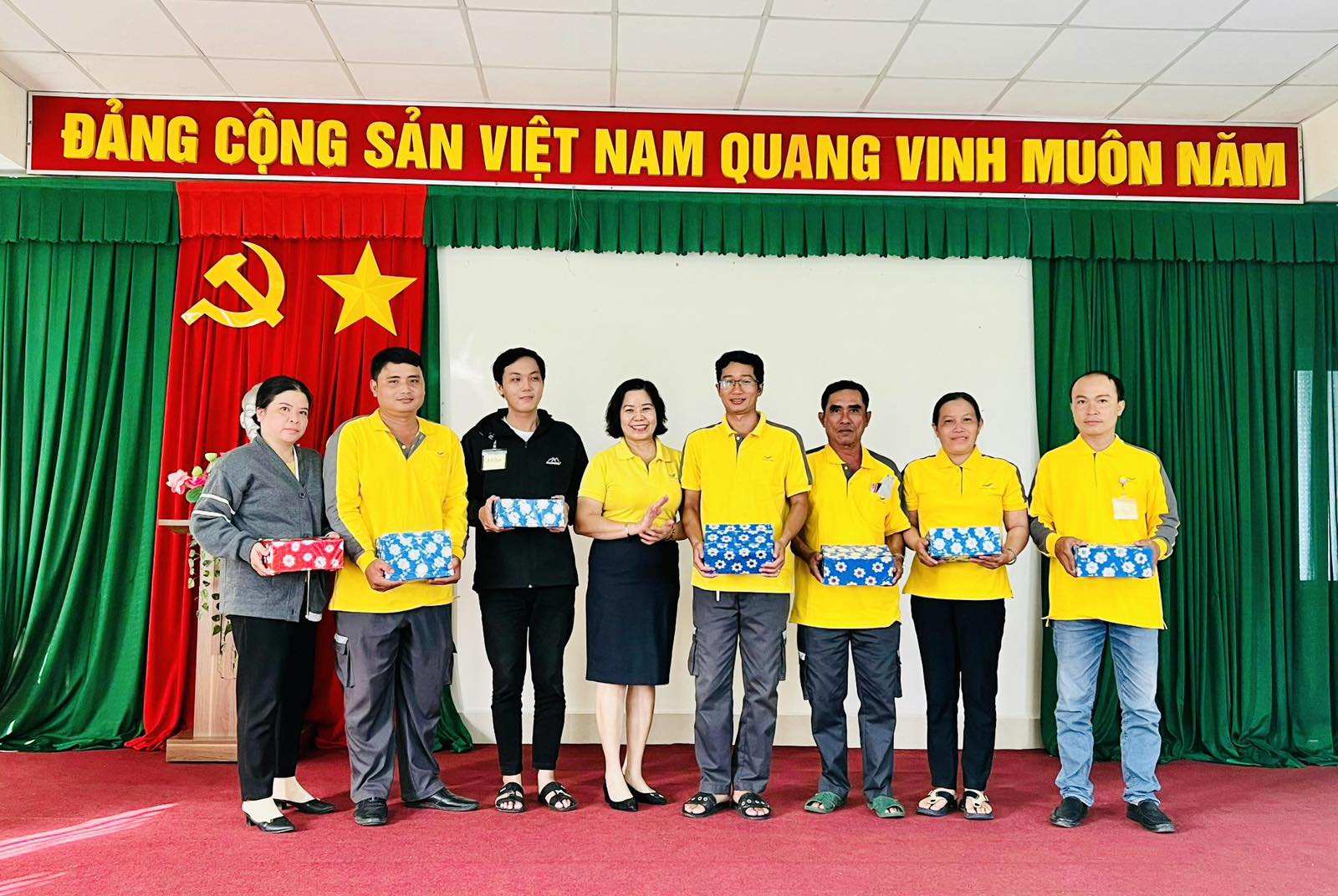 Vinh Long Tap Huan Buu Ta 2