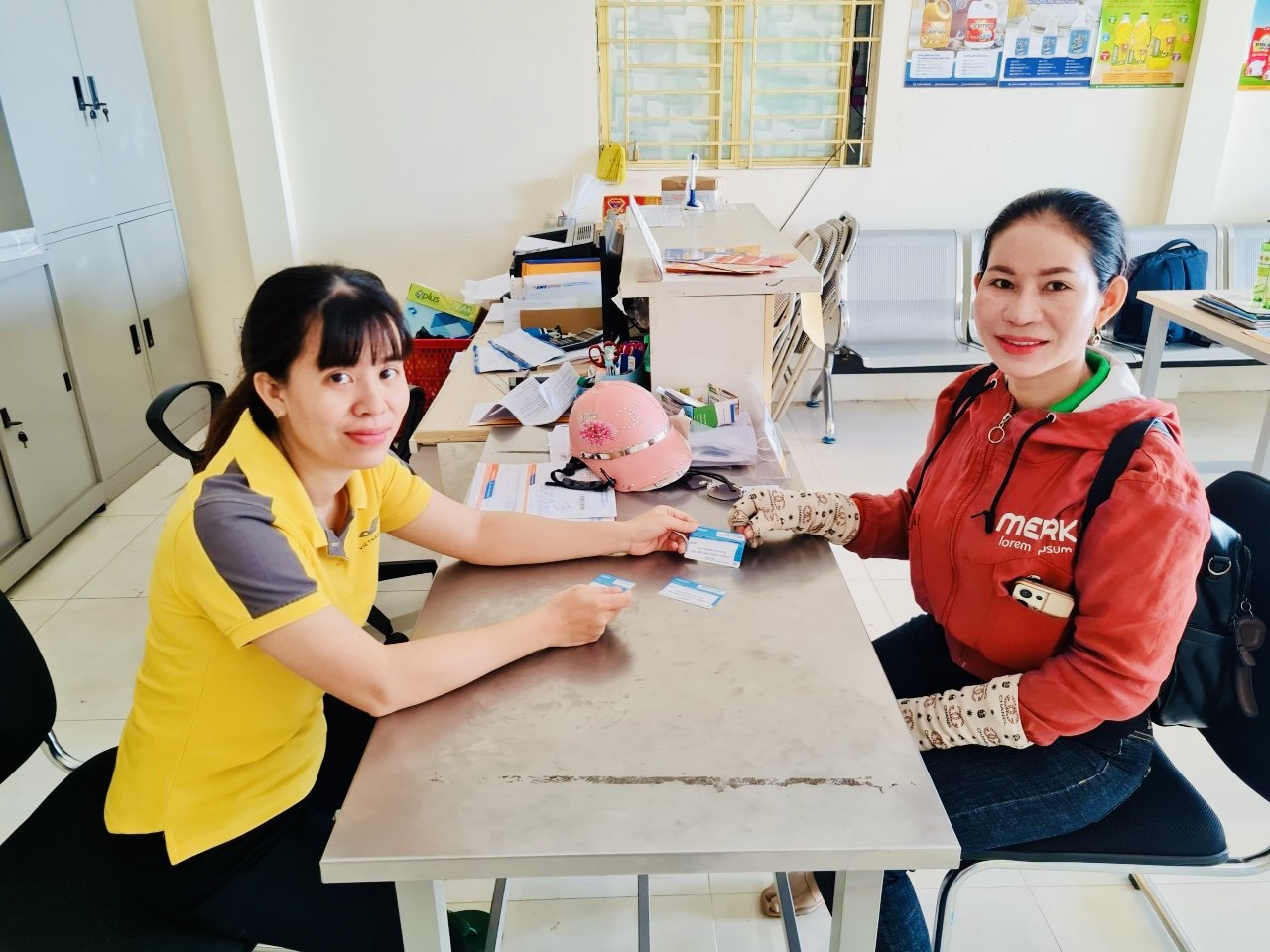 Bưu điện tỉnh Vĩnh Long tổ chức ra quân giới thiệu các sản phẩm dịch vụ Vinaphone