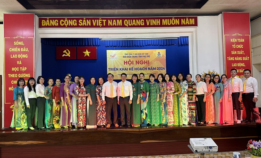 Bưu điện Trung tâm Phú Thọ đặt mục tiêu doanh thu tăng 40% trong năm 2024