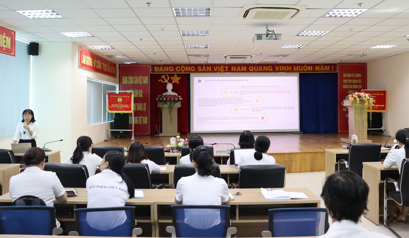 Bưu điện tỉnh Bến Tre tổ chức lớp bồi dưỡng Văn hóa doanh nghiệp cho Khối Văn phòng