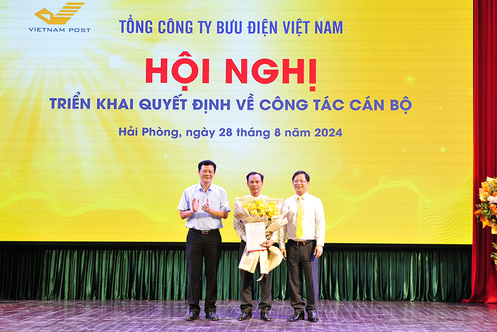 Ông Đoàn Trung Tuyến làm Giám đốc Bưu điện thành phố Hải Phòng